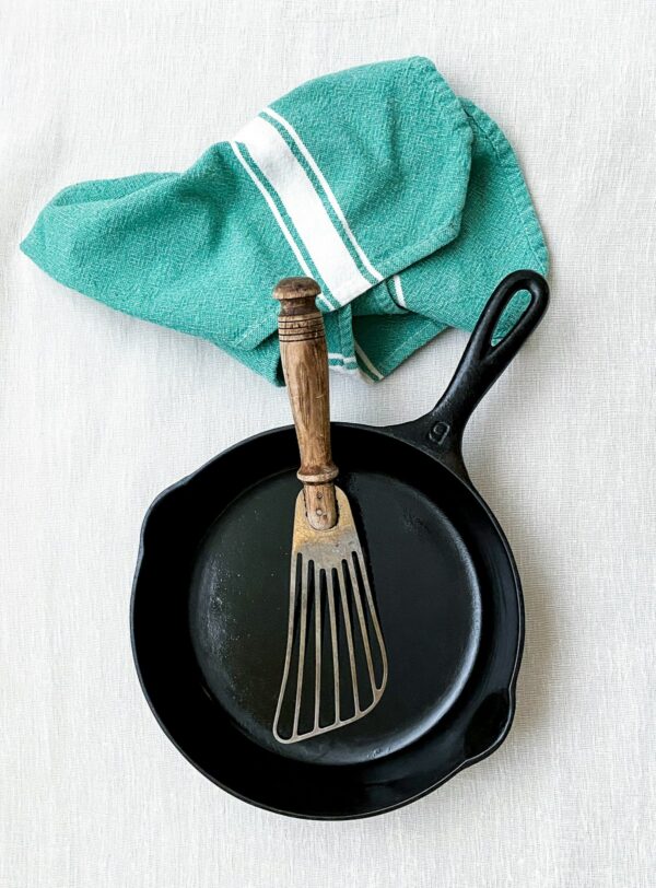 Cast Iron Skillet 12-inch